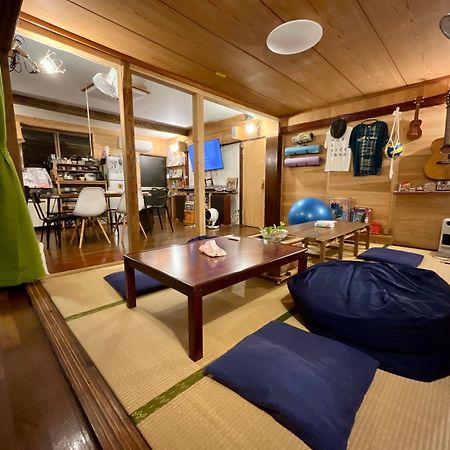 奄美ゲストハウス Hub A Nice Inn Setouchi  Екстериор снимка