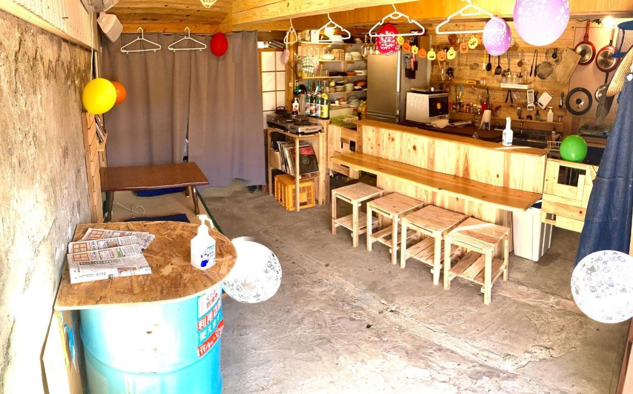 奄美ゲストハウス Hub A Nice Inn Setouchi  Екстериор снимка