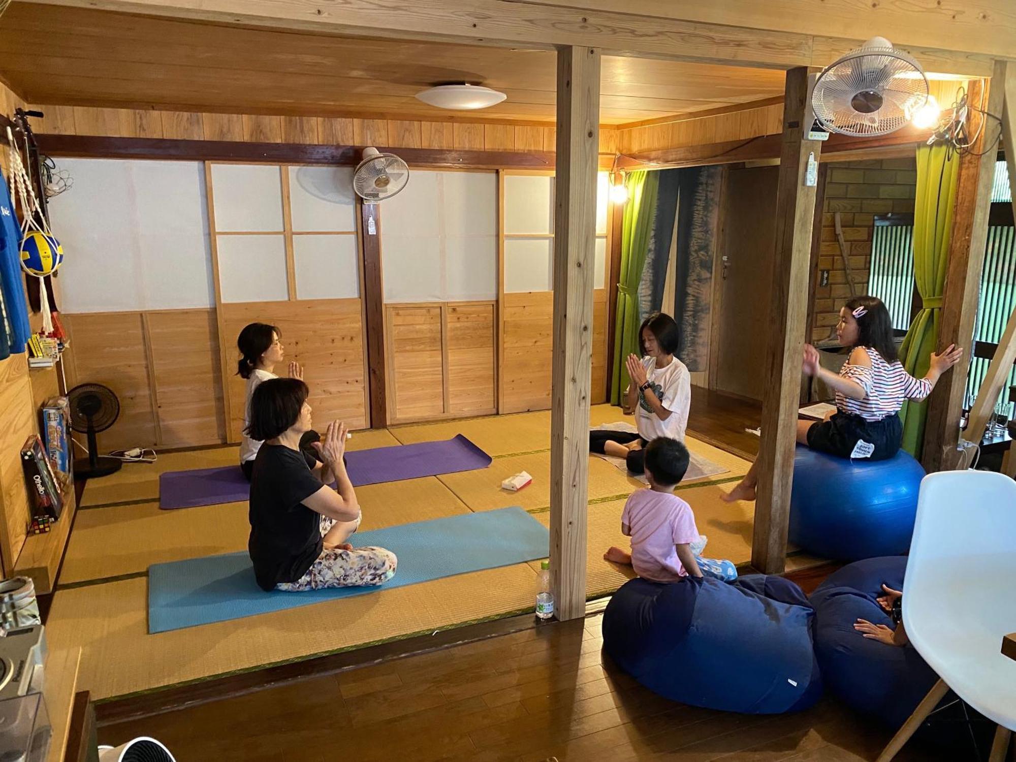 奄美ゲストハウス Hub A Nice Inn Setouchi  Екстериор снимка