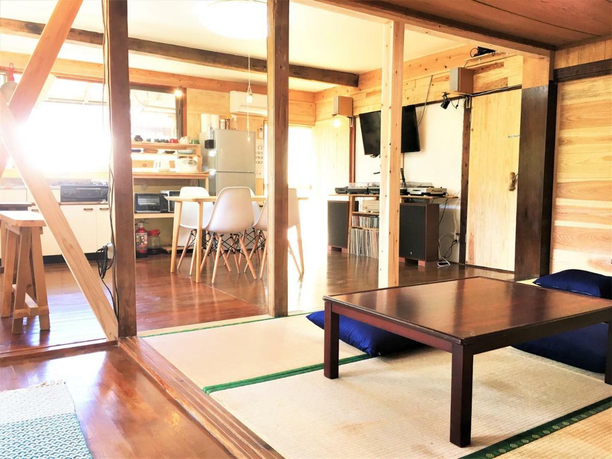 奄美ゲストハウス Hub A Nice Inn Setouchi  Екстериор снимка