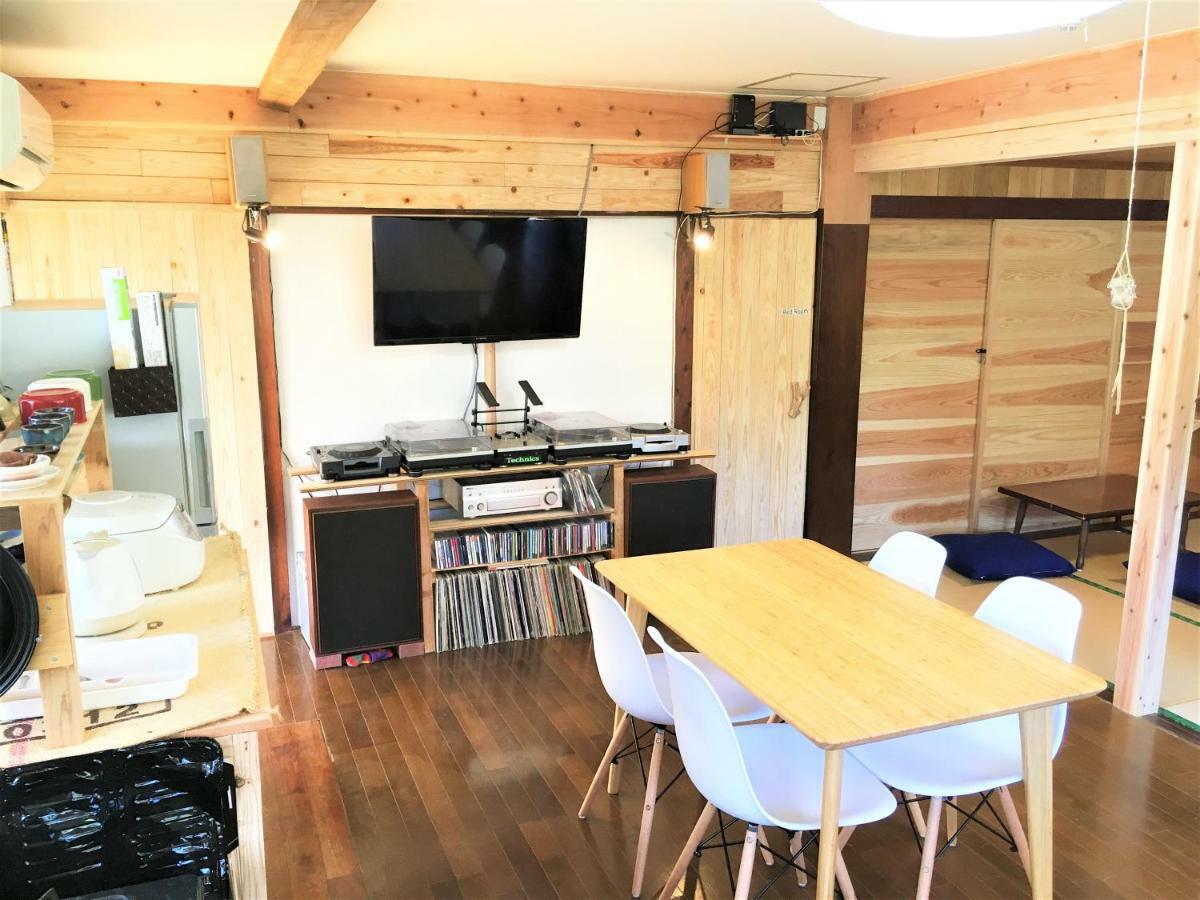 奄美ゲストハウス Hub A Nice Inn Setouchi  Екстериор снимка