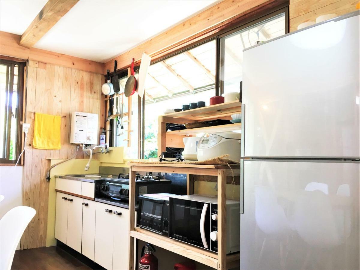奄美ゲストハウス Hub A Nice Inn Setouchi  Екстериор снимка
