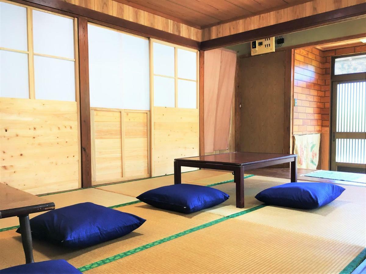 奄美ゲストハウス Hub A Nice Inn Setouchi  Екстериор снимка